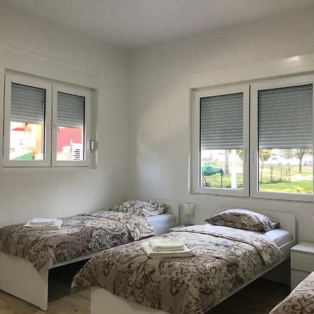 Appartement Soba Milojkovic à Golubac Extérieur photo