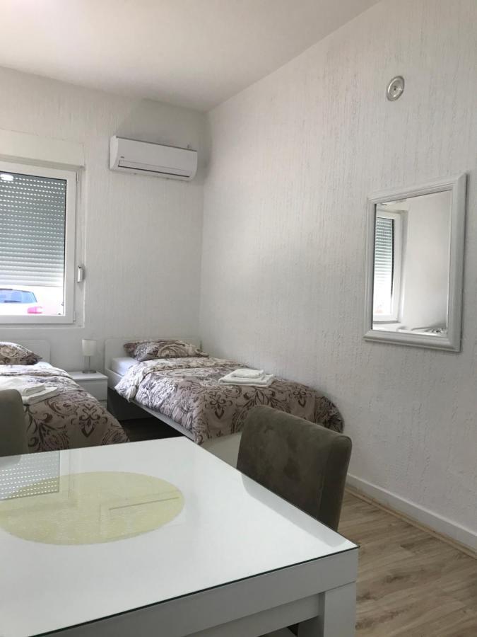 Appartement Soba Milojkovic à Golubac Extérieur photo